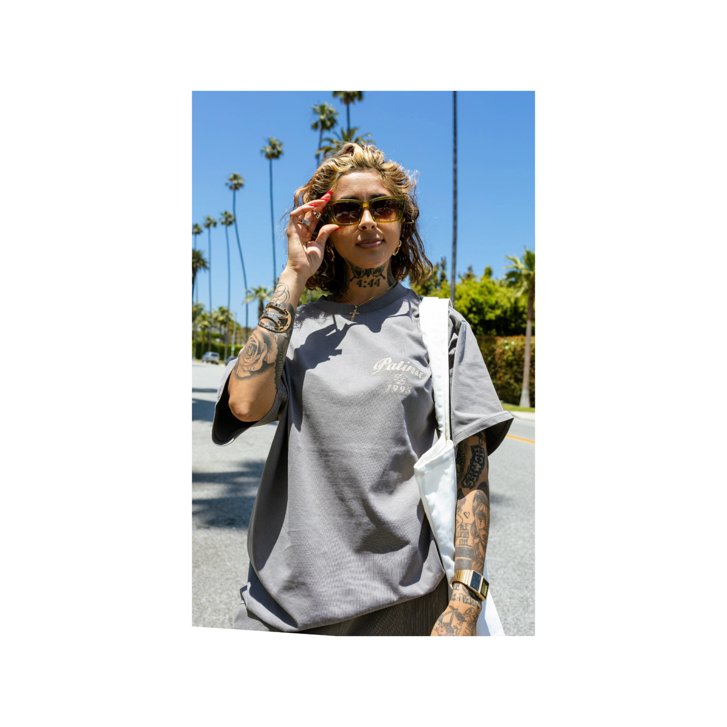 ESSENTIAL TEE / FADED GREY